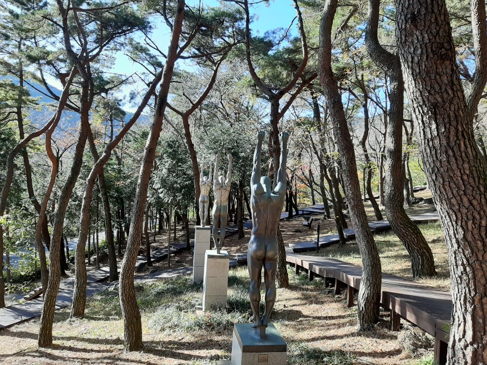 장복산조각공원 사진